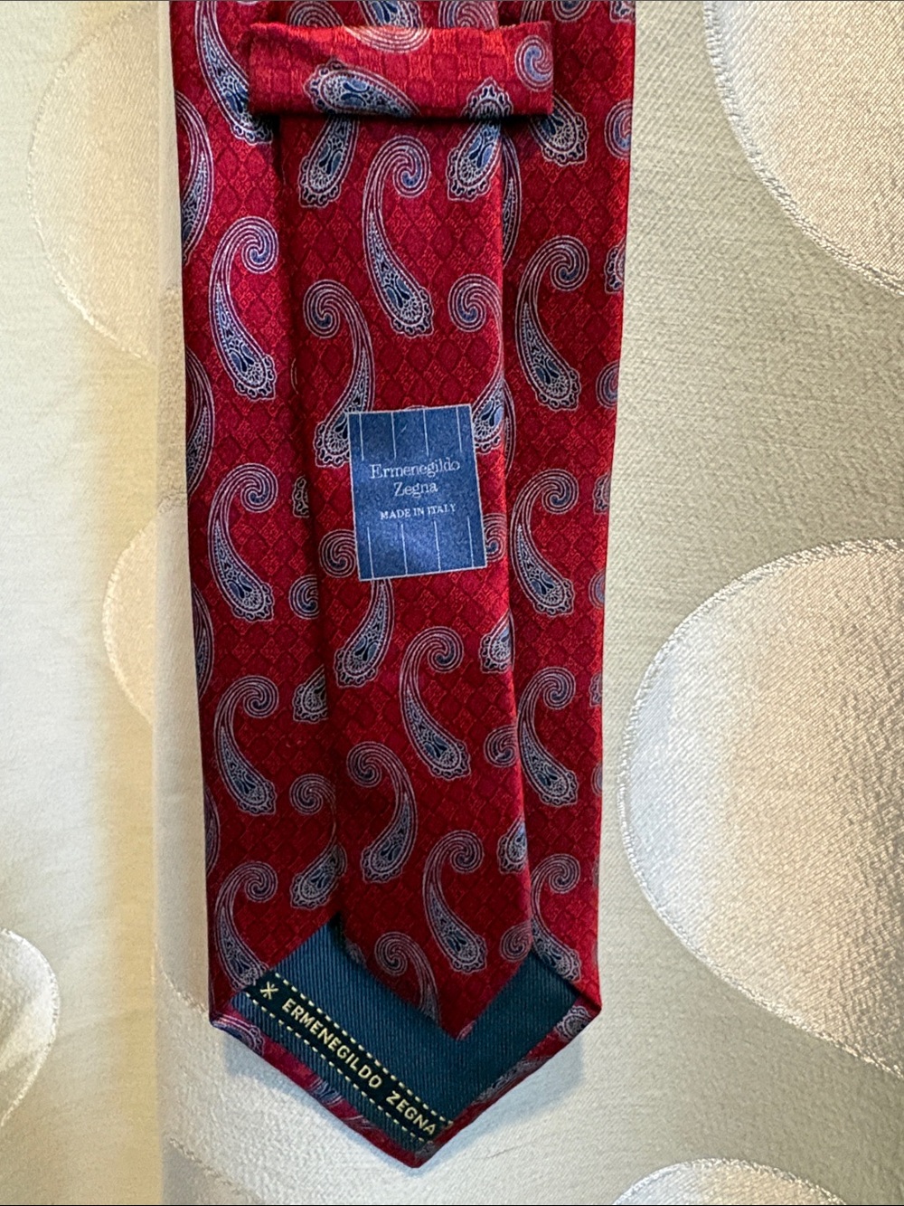 Ermenegildo Zegna Luxury 100% Silk Paisley Tie - Red & Blue XL